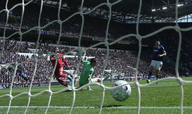 （外代二线）足球——英超联赛：利物浦胜埃弗顿