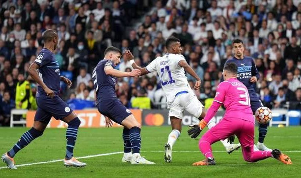 欧冠18决赛焦点战：皇马两大主力缺阵，曼城誓言复仇