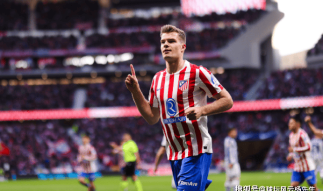 西甲联赛战报：尼古拉斯梅开二度，马德里竞技3-2险胜皇家社会