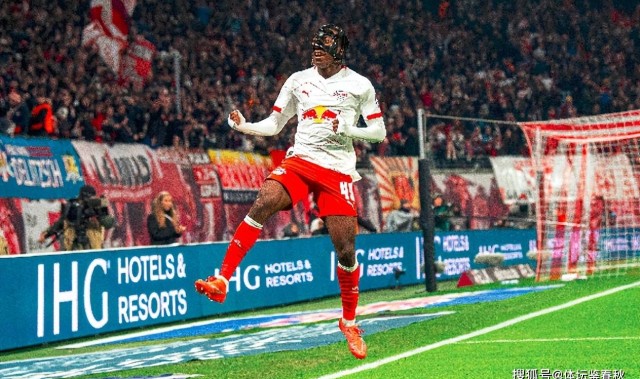曼联转会：红魔相中10球7助德甲妖锋，中场引援目标或遭死敌截胡
