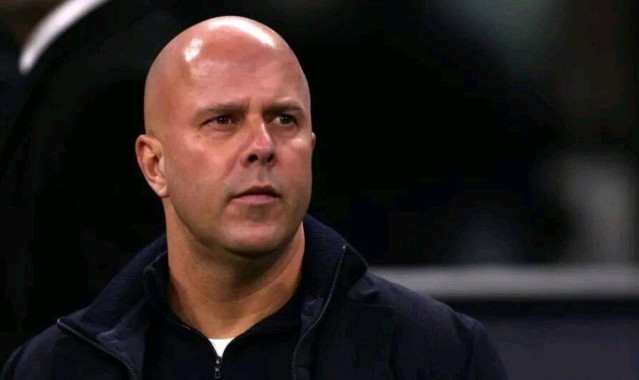 8000万引爆悬念！利物浦疯抢23岁铁卫，溢价3000万值不值？